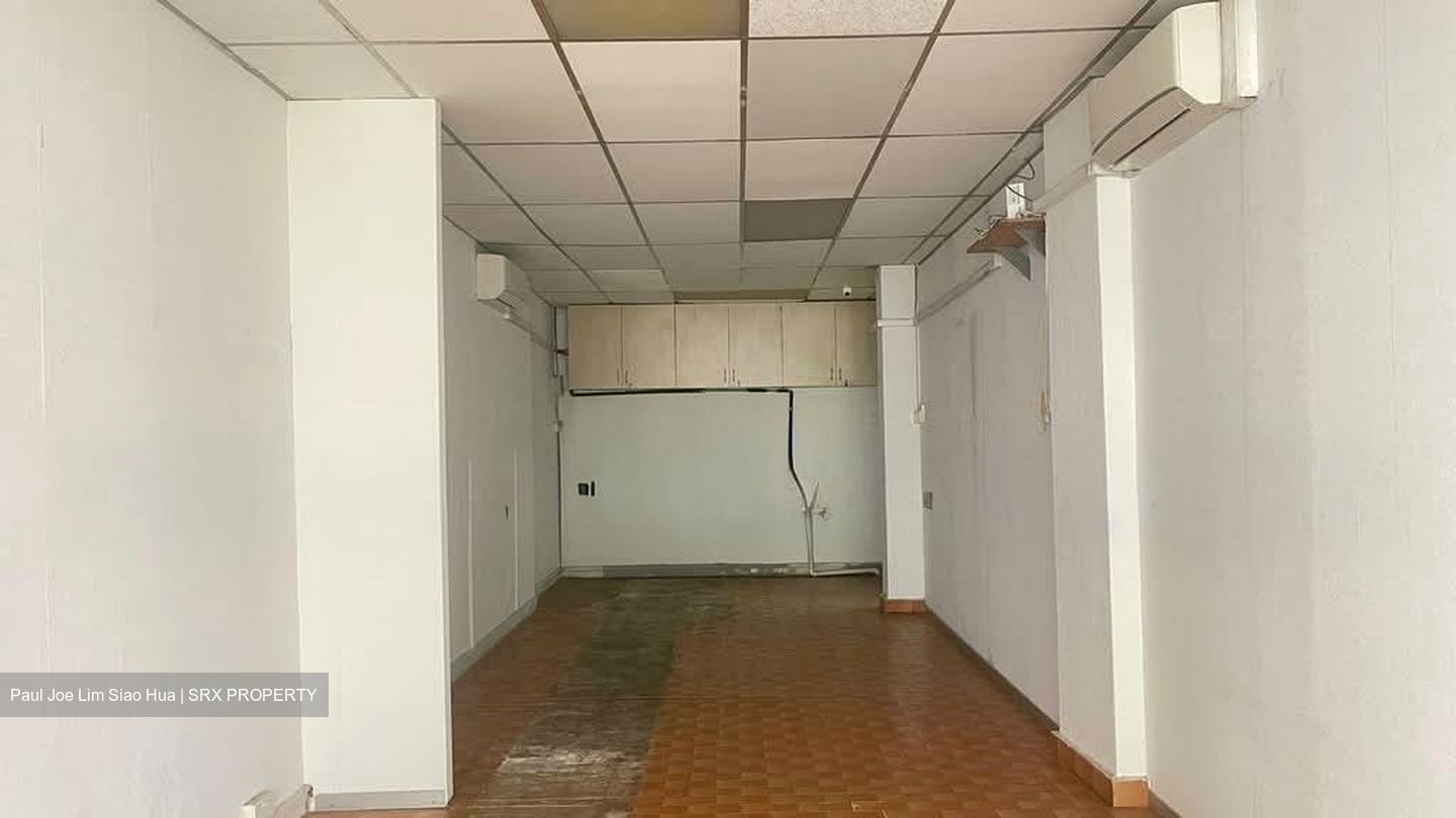 Jurong East Street 31 (D22), Shop House #569048951